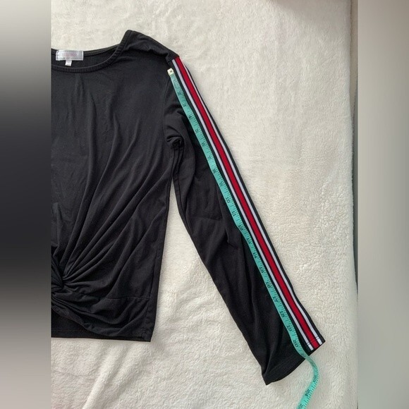 Stella Tweed Long Sleeves Twist Top - Picture 4 of 9